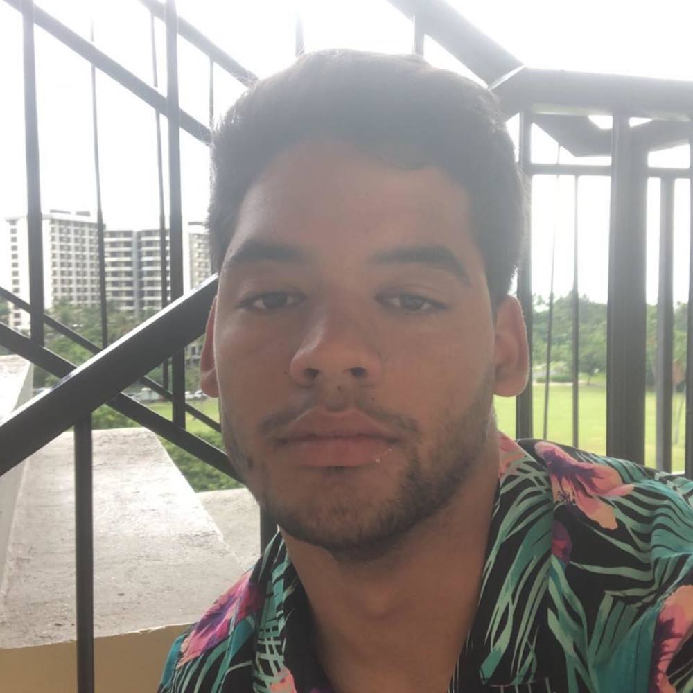 Meet your Posher, Carlos